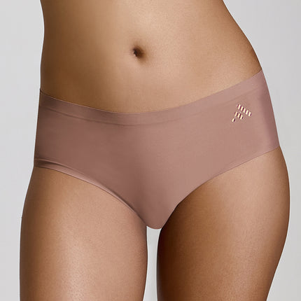 MAROON Find My Skin Tone Airlift Zero Panty Lines Air Light Control Fitted Clothes and Loungewear Low Rise No Show Pantylines Air Skin Feel No-Pressure Bond Seamless Bonded Panty