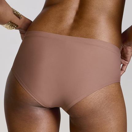 MAROON Find My Skin Tone Airlift Zero Panty Lines Air Light Control Fitted Clothes and Loungewear Low Rise No Show Pantylines Air Skin Feel No-Pressure Bond Seamless Bonded Panty